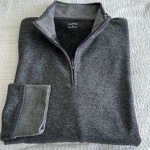 Alfani men’s quarter zip soft fabric in gray, size medium, great condition.